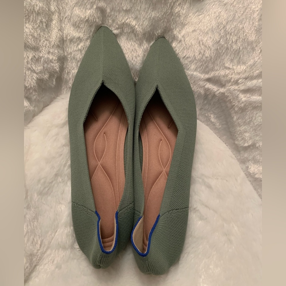 Comfortable Green Flats